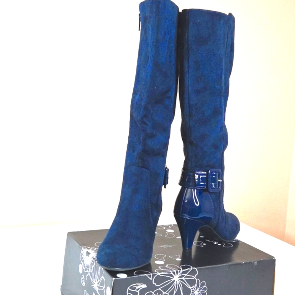 East 5th Blue Heeled Boots with Buckle Details. 6.5 M - Picture 4 of 16
